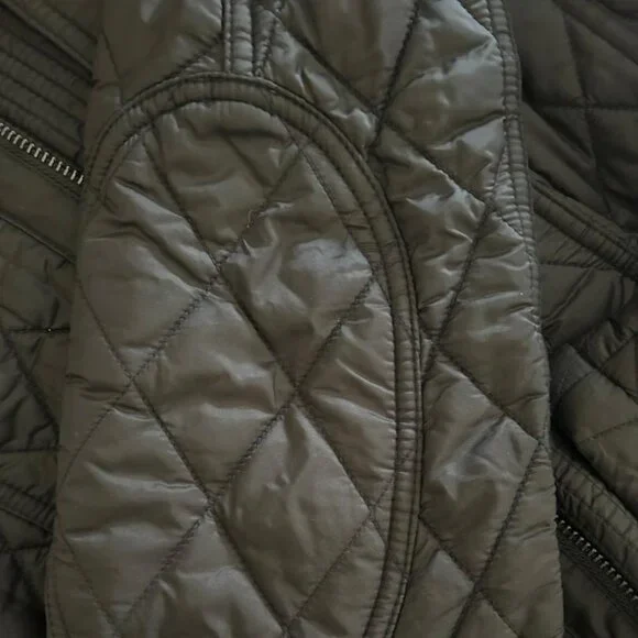 Burberry London Finsbridge Belted Quilted hooded Jacket Sz M EXCELLENT CONDITION - Picture 6 of 16